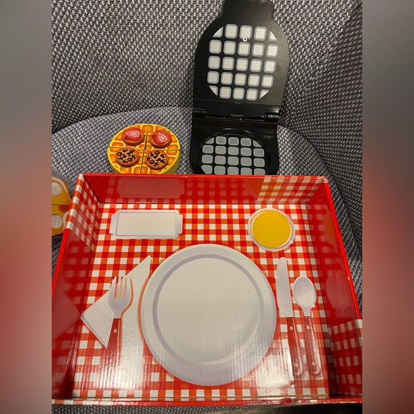 Melissa & Doug Wooden Waffle Set - Picture 5 of 6